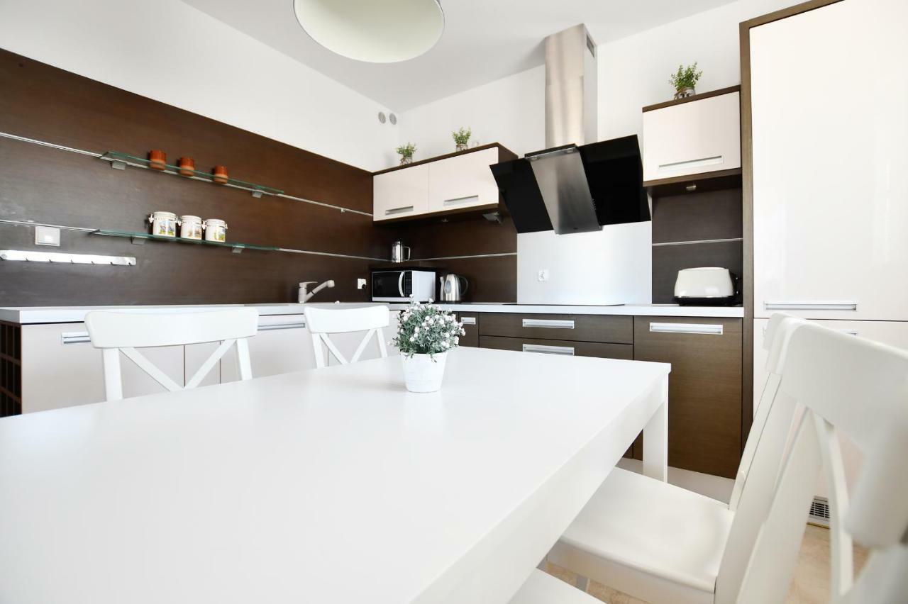 קולובז'ג Apartamenty Navigator-Portowa 28 מראה חיצוני תמונה
